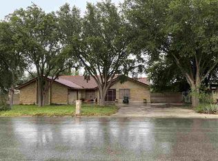 107 Merlin Rd, Laredo, TX 78041