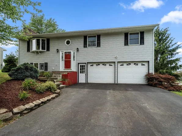 6 Rebecca Dr, Apalachin, NY 13732