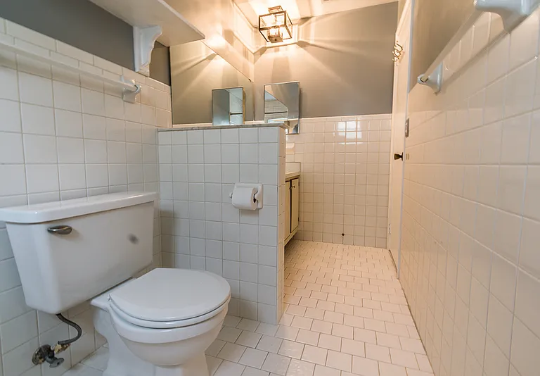 10502 Linger Ln — Photo 8