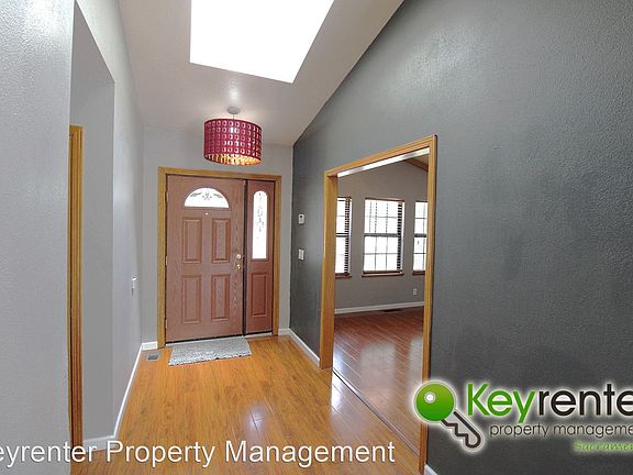 4th image of 1160 Seamas Ave
