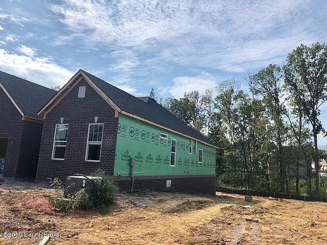 2nd image of 575 Wooded Falls Rd