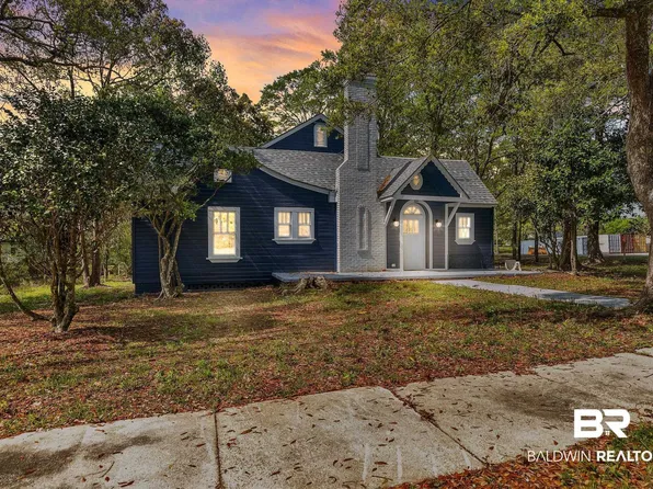 409 Blackburn Ave, Bay Minette, AL 36507