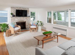 9 Warren St, Hull, MA 02045