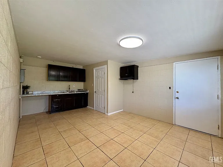 5025 Fillmore Ave #A — Photo 4