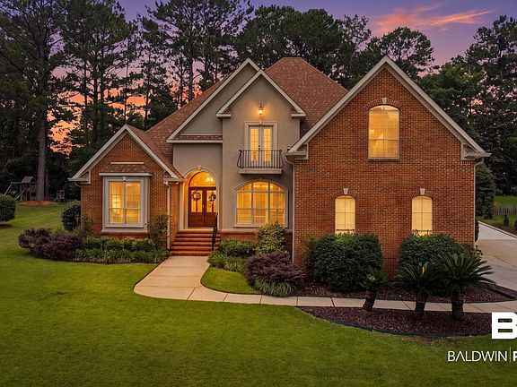 2nd image of 9051 Pine Run