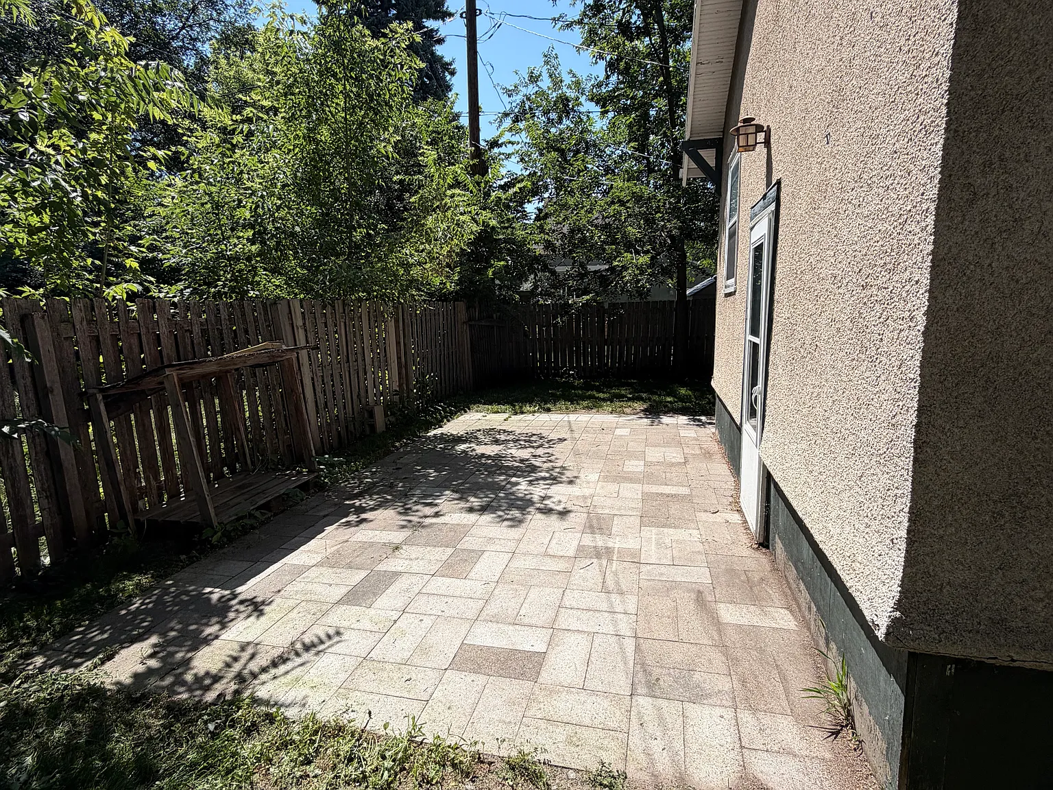 4 bed, 1800 sqft, $2,000 — Photo 2
