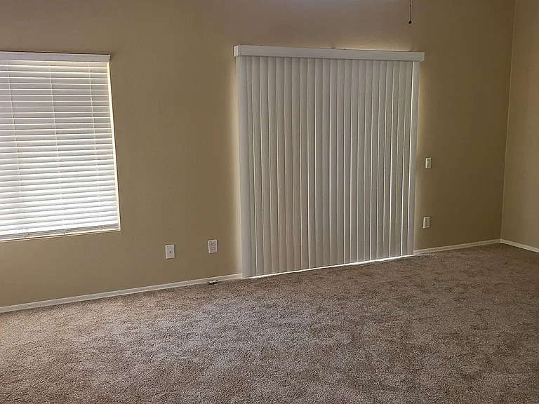 33 N Sahuaro Dr — Photo 9