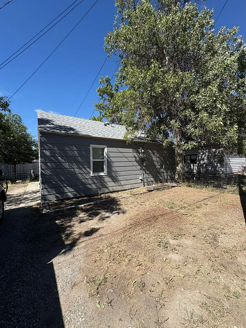Cozy 1 Bedroom 1 Bathroom — Photo 2