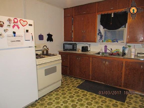 3rd image of 2010 Redwine Ave