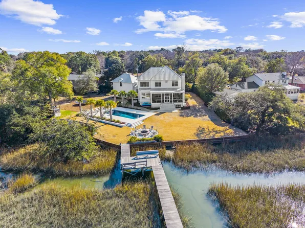 1064 N Shem Dr, Mount Pleasant, SC 29464