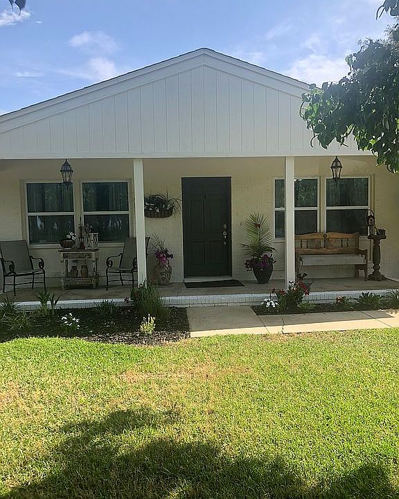 1st image of 736 Bayou Dr