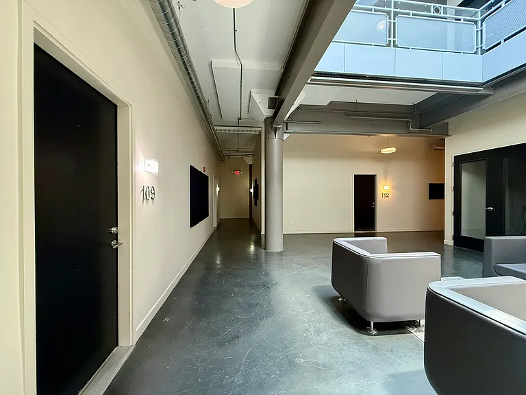 Central Park Lofts — Photo 40
