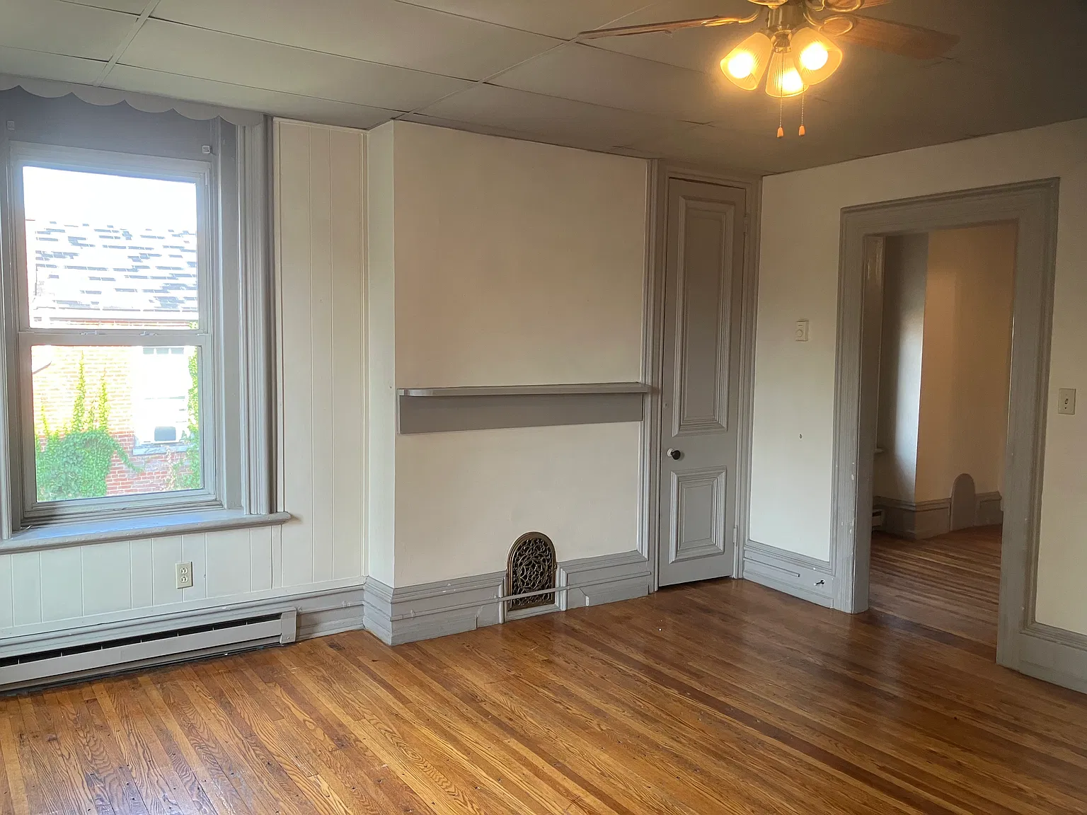 106 E 4th St — Photo 3
