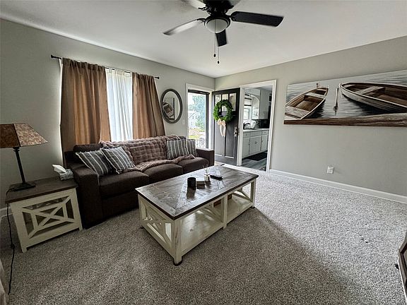 4th image of 341 W 29th St