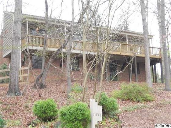 1st image of 1422 Edenton Ct