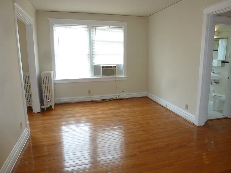5132 Waterman Blvd — Photo 5