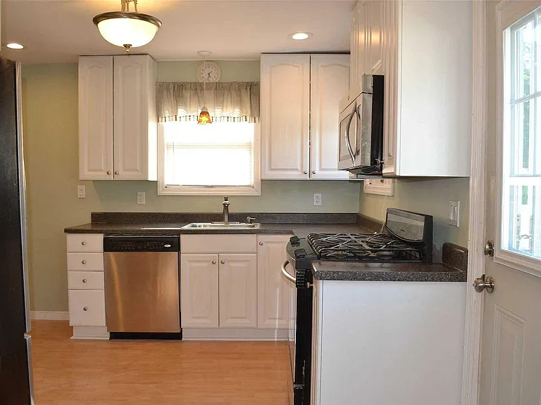 22 Marcy Ave — Photo 6
