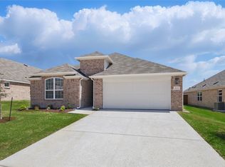 122 Patrick Henry Dr, Venus, TX 76084