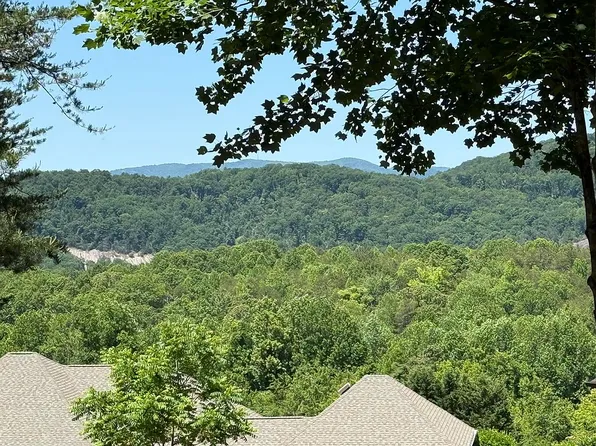 15 Clermont Ct, Travelers Rest, SC 29690