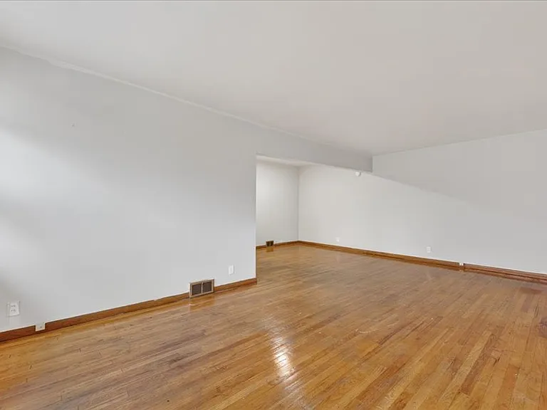 810 Whitmore Dr #205 — Photo 3