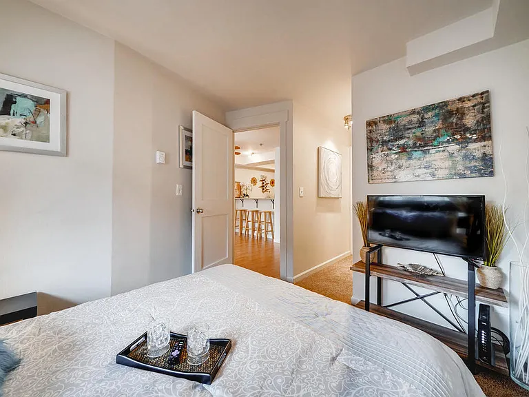 530 Melrose Ave E #507 — Photo 9