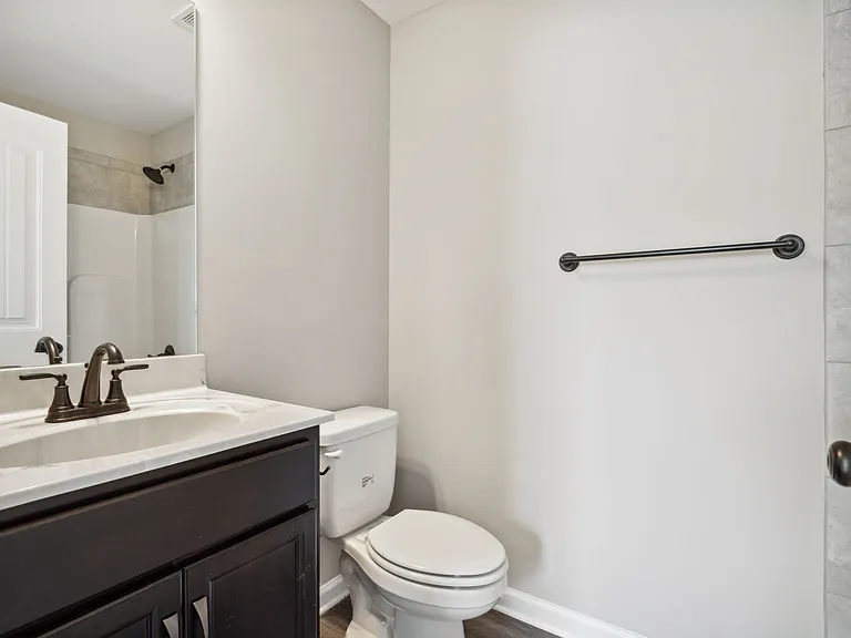Center Pointe Townhomes — Photo 15
