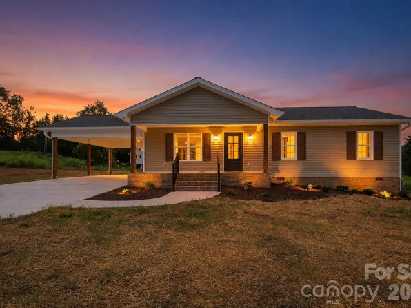 155 Haven Cir, Stony Point, NC 28678