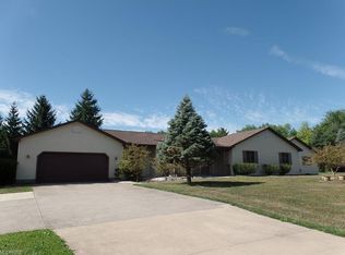 15121 Chardon Windsor Rd, Chardon, OH 44024