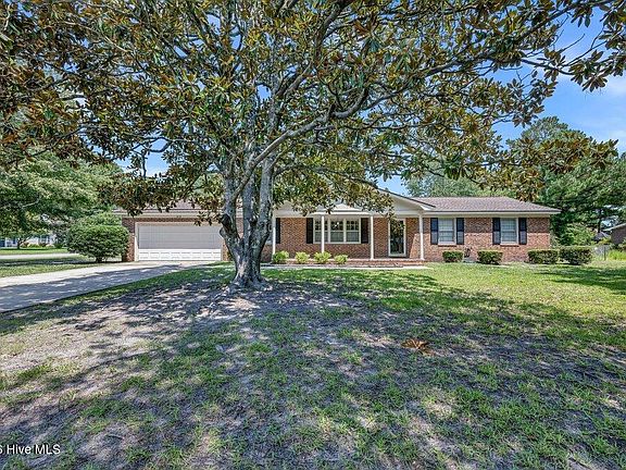 2nd image of 618 Kelly Road
