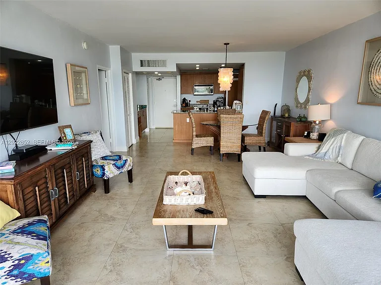 10275 Collins Ave #824 — Photo 3