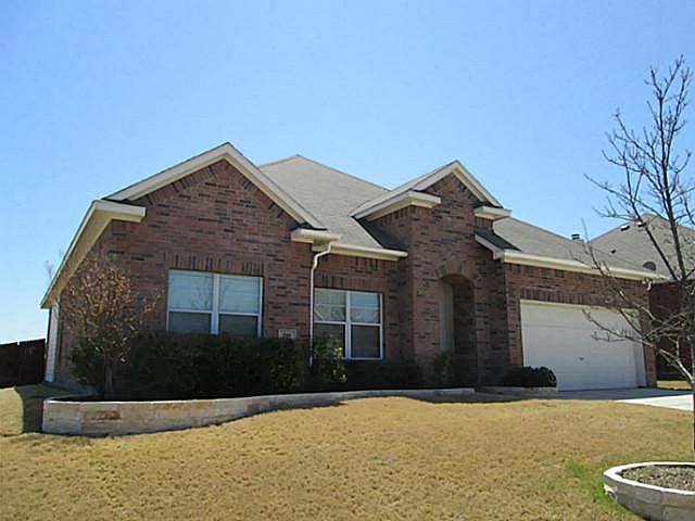 1st image of 200 Linden Ct