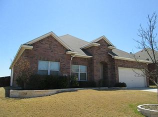 200 Linden Ct, Oak Pt, TX 75068