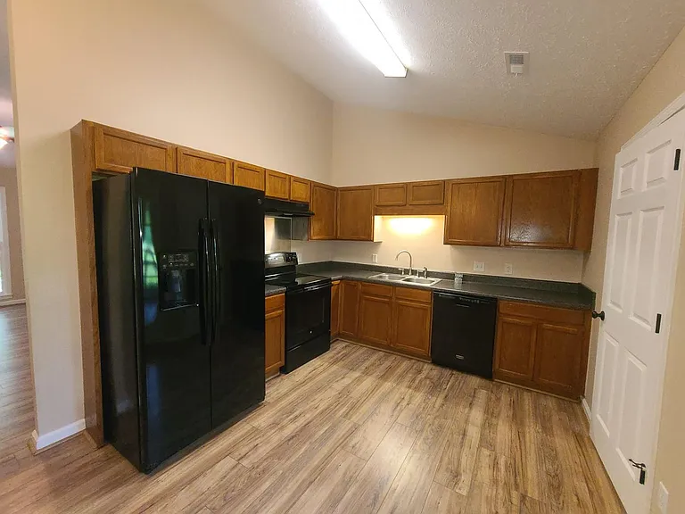 127 Welcome Wood Dr — Photo 11