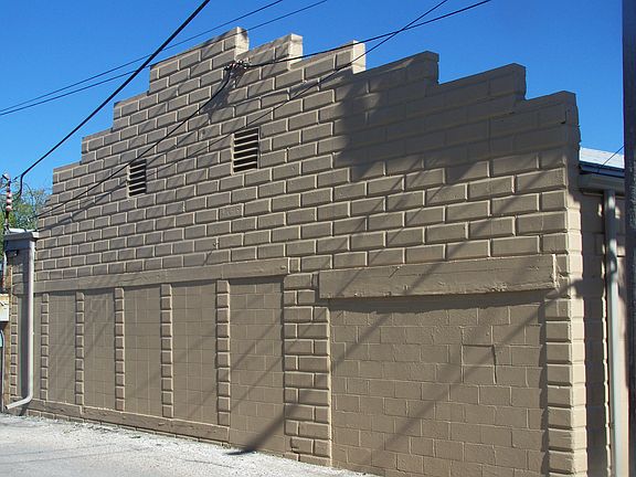 2nd image of 2214 Main St