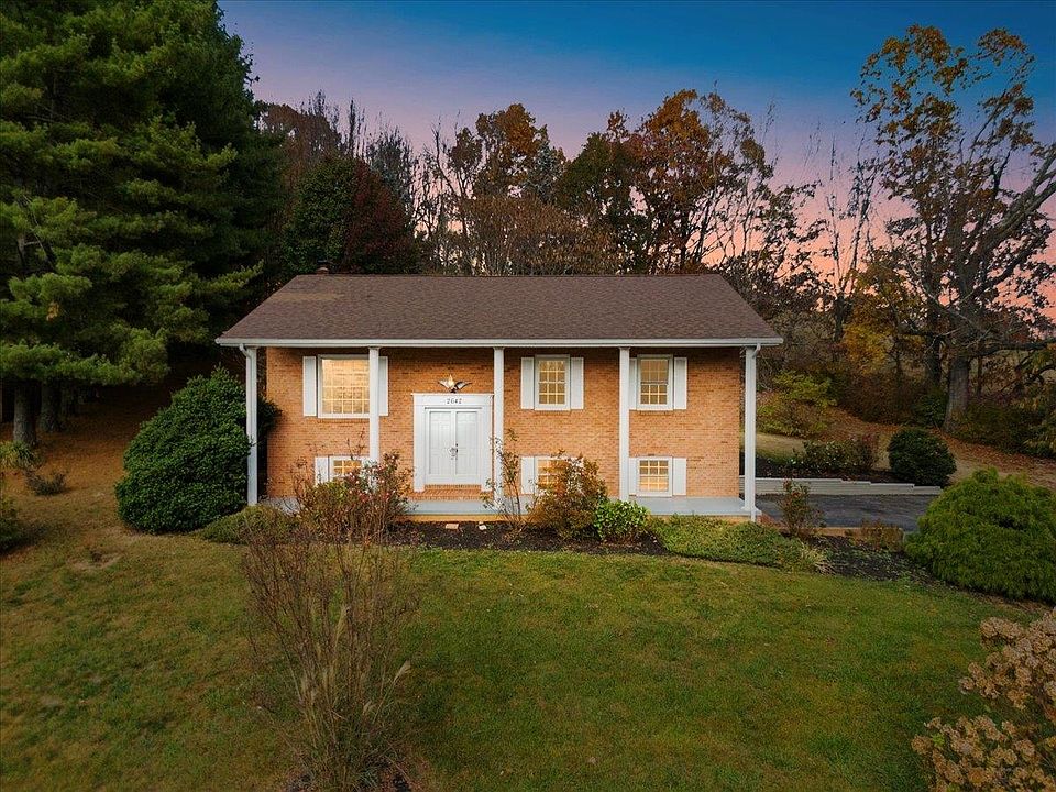 1st image of 2642 Beulah Ln