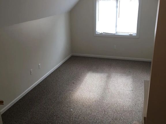 5th image of 1061 Rockinwood Dr