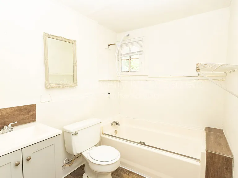 417 N Hawthorne St #417 — Photo 10