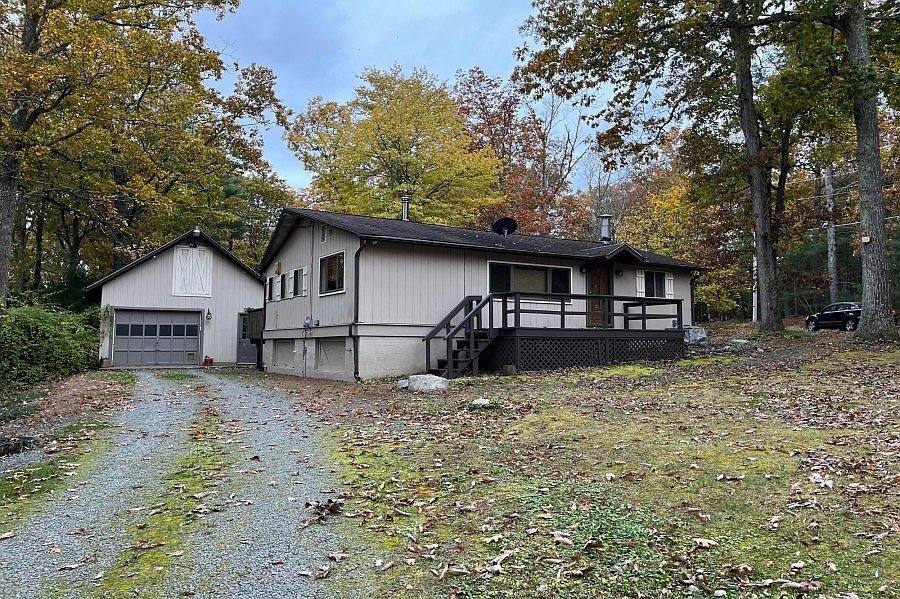 2nd image of 21-23 Highland Acres Dr