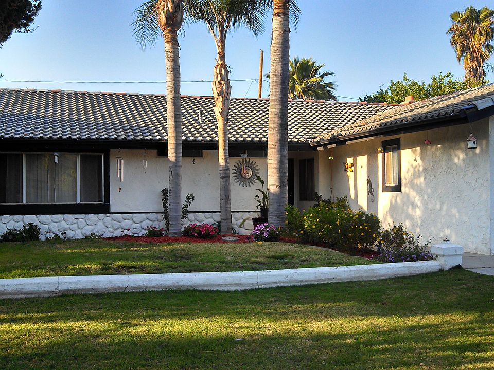 1st image of 29090 Gifford Ave