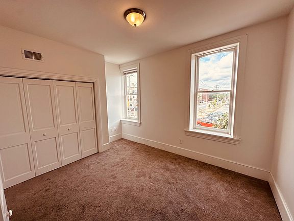 5th image of 153 S Beaver St #1