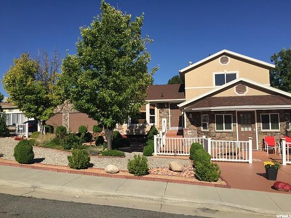 2nd image of 3708 S Brook Hollow Ct
