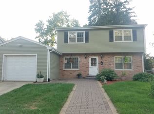 725 Bangs St, Aurora, IL 60505