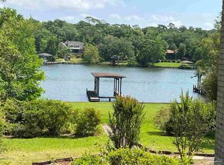 3910 Menendez Dr, Pensacola, FL 32503