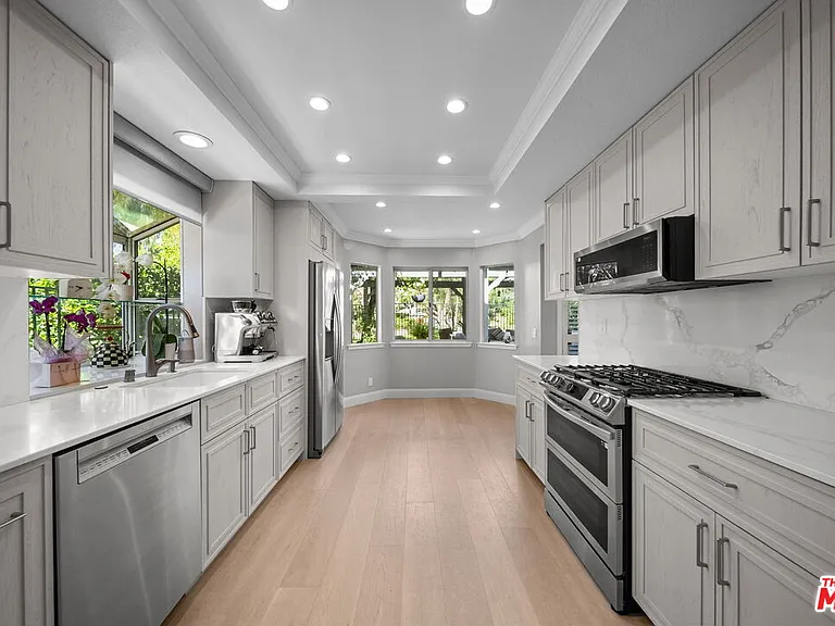 5413 Mark Ct — Photo 10
