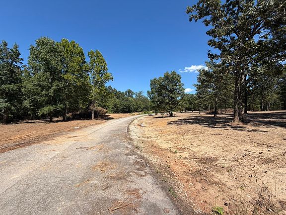 5th image of 15 Colton Rd