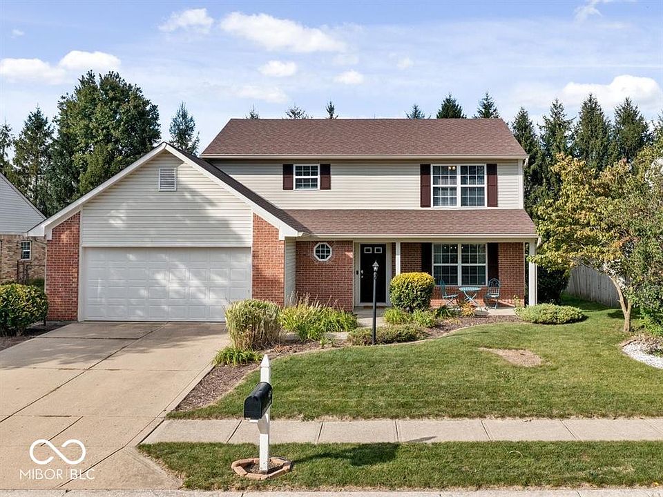 1st image of 404 E Pine Ridge Dr
