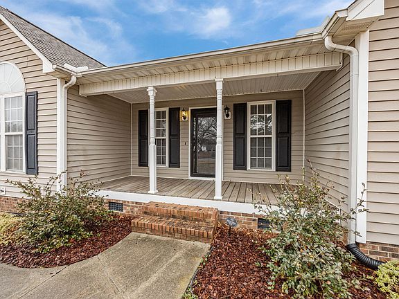 4th image of 71 Rosa Cir