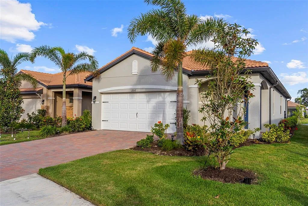 3 bed, 2.0 bath, 1614 sqft, $3,500 — Photo 3