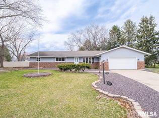 13427 N Bayberry Ct, Chillicothe, IL 61523