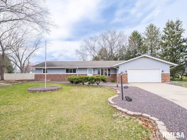 13427 N Bayberry Ct, Chillicothe, IL 61523